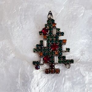 Vintage Weiss Christmas Tree Brooch Holiday